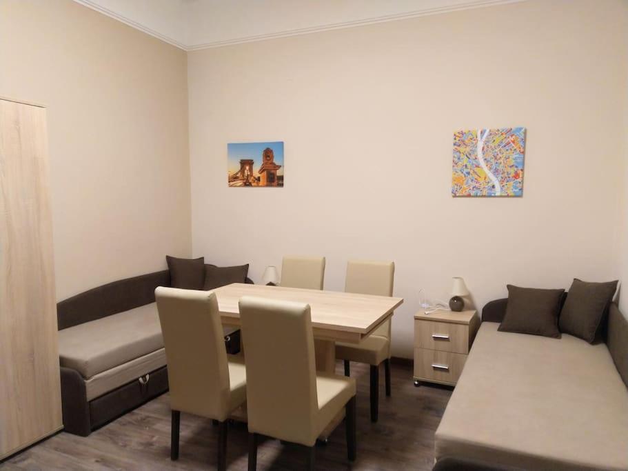 Pingvin Lejlighed Budapest